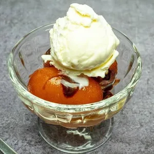 Gulab Jamun with Ice Cream (2 SCOOP)