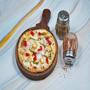 Spicy Paneer Pizza