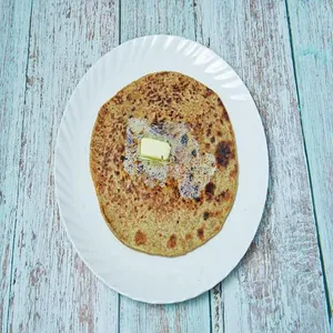 Gobhi paratha + butter