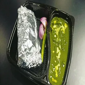 Ghar ka Palak Paneer with 5 Tawa Roti