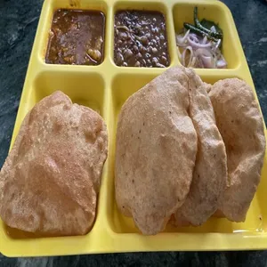 Aloo sholay Poori