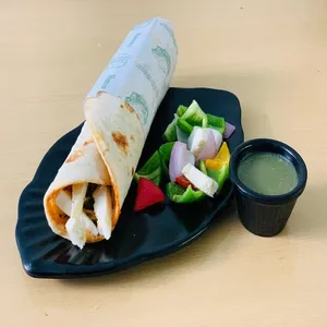 Cheesy Paneer Roll