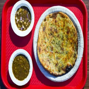 Aloo Pyaaz Kulcha