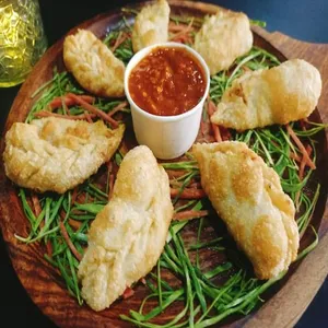 Chicken Fried Momos [8 Pieces]