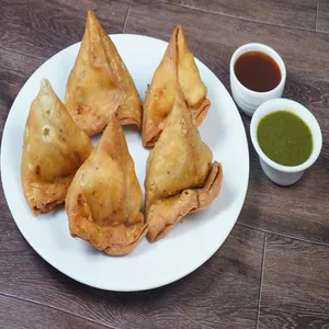 Nutri Samosa Samosa [Big, 1 Piece]