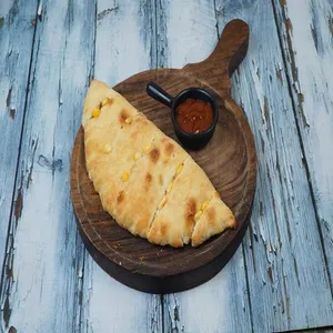 Corn and Cheese Garlic Bread