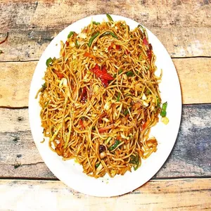 Veg Chilli Garlic Noodles