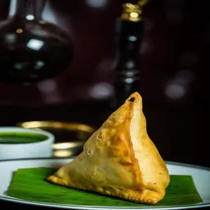 Sabzi Samosa [Big, 1 Piece]