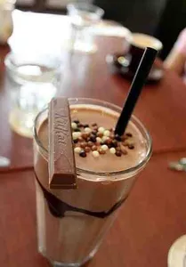 Kit Kat Shake