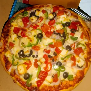 Veg Paneer Pizza