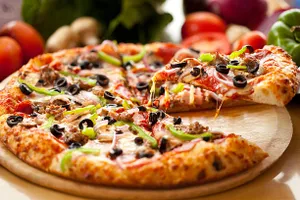 Veg Deluxe Pizza (Veg-2)
