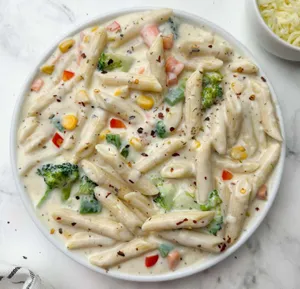 White Sauce Pasta