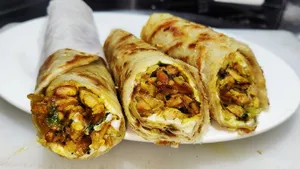 Egg Roll With Chicken Tikka
