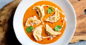 Chicken Makhani Momo