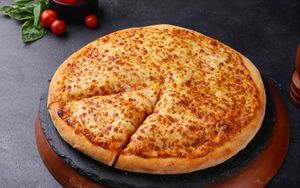 Makhani Paneer Pizza (Veg-1)