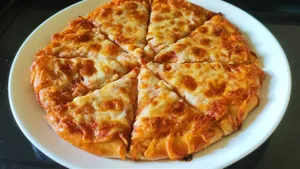 Single Cheese Margherita Pizza