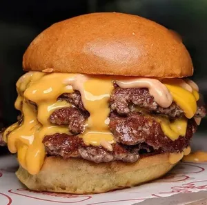 Cheesy Burger
