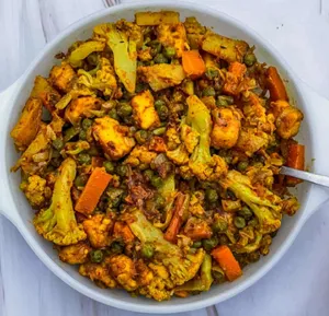 Mix Veg Paneer Vali