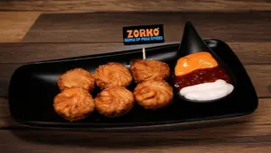 Fried Momos (6 Pieces)