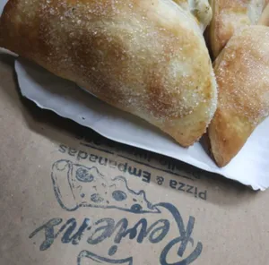 Empanada de Panceta y Ciruela
