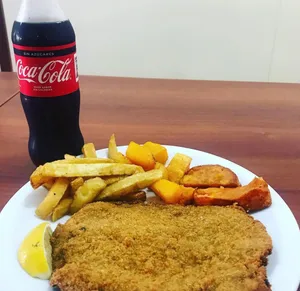 Milanesa de Carne con Fritas