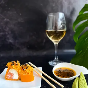 Tamago roll x8