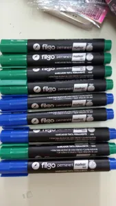 Marcador permanente azul punta biselada