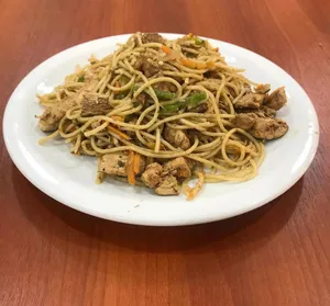 Chaomien de Pollo con Verduras