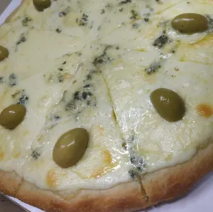 Pizza Roquefort