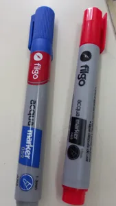 Marcador rojo al agua
