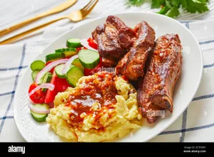 Pork ribs with mashed potato