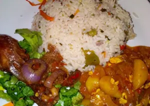 Rice with vegetable sauce