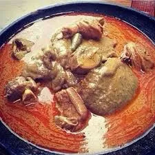 Kokonte with groundnut(chicken and akosombo fish