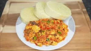 Ampesi [ Yam with egg stew)