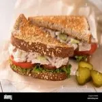 Tuna sandwich