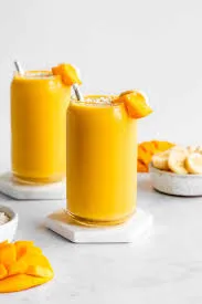 Mango and banana smoothie -