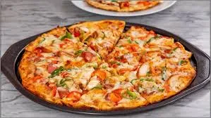 Tuna pizza