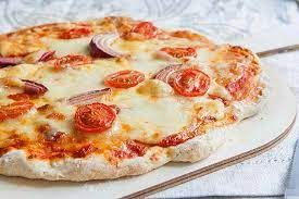 Onion Tomato Pizza
