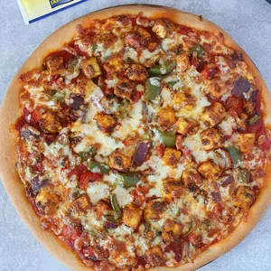 Paneer Tikka Pizza