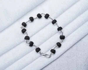 8MM-Karungali-Bracelet-With Cap-05