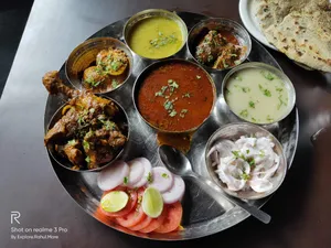 Chicken Regular Thali