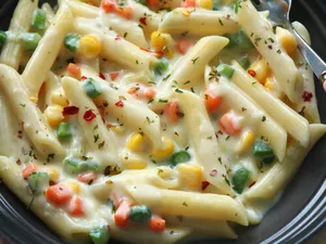 White Sauce Pasta