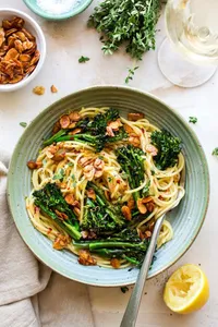 Pesto, Coco, Brocoli & Tofu (vegan)