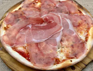 PIZZA PROSCIUTTO CRUDO