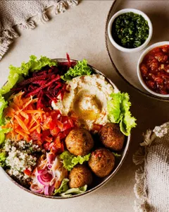 FALAFEL SALAD