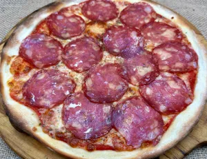 PIZZA SALAME ITALIANO