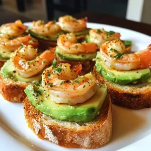 Bruchetta Aguacate y Camarones
