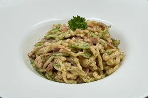 STROZZAPRETI ASPARAGI SPEK E PINOLI