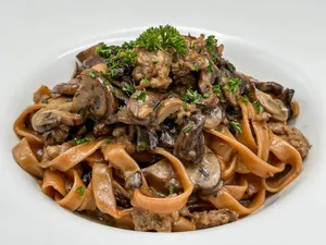 TAGLIATELLE ALLA BOSCAIOLA