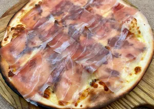 PIZZA ALLA TIROLESE